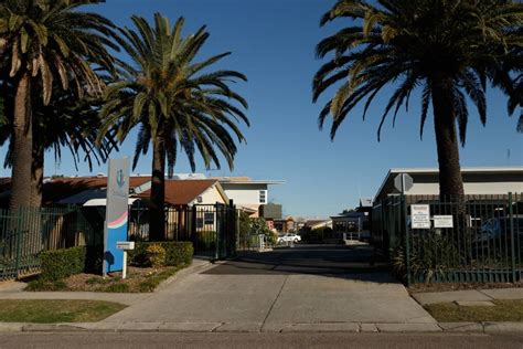 tinonee gardens|nursing home waratah.